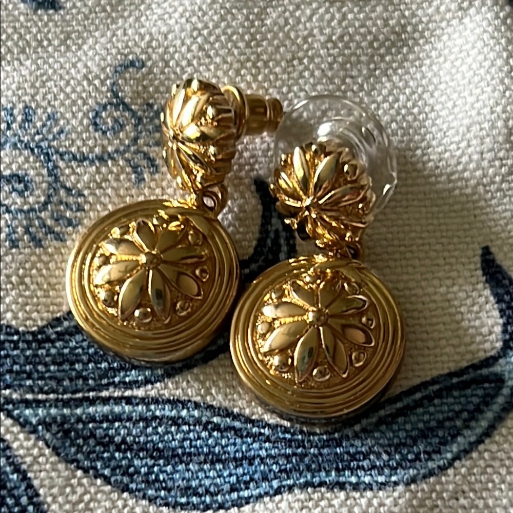 Elegant Burberry 18K Gold electroplated pierced Earrings